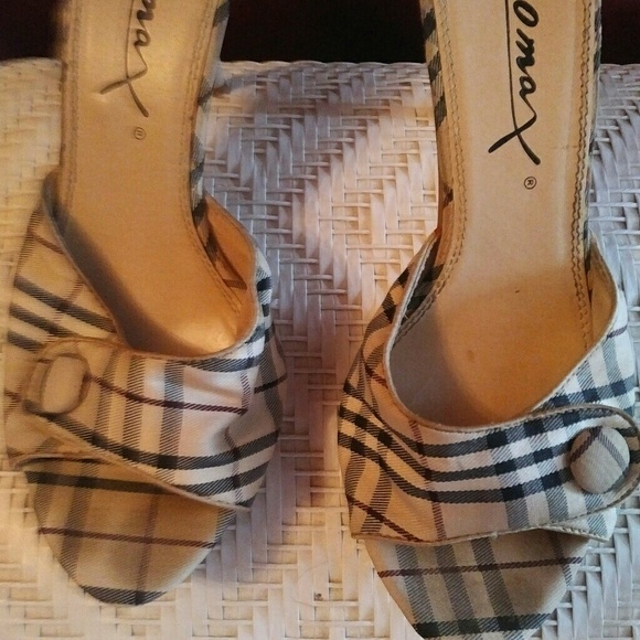 Ladies sexy the letter high heels - Picture 1 of 3